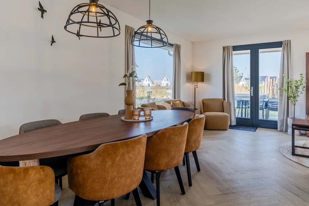 Woonkamer en eettafel