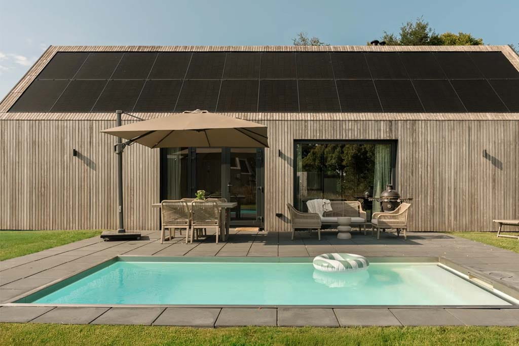 Riante villa met verwarmd privé buitenzwembad, sauna en hottub